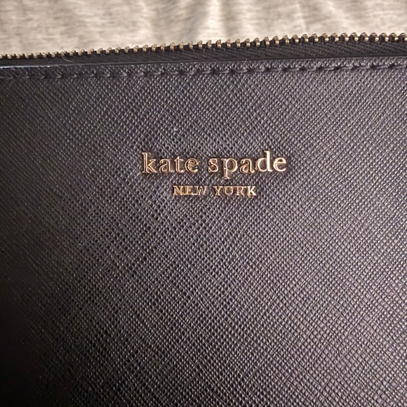 Kate Spade Elegant Black Crossbody Bag - Picture 3 of 6